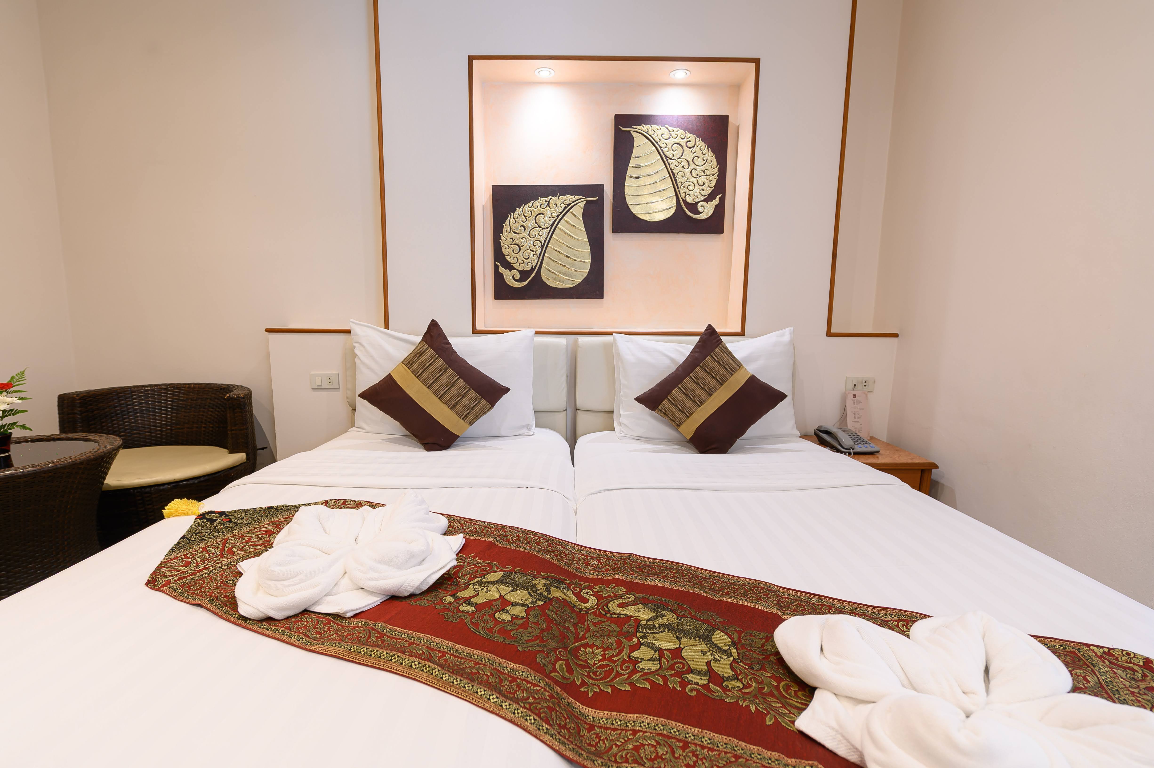 rooms-twin-(4)